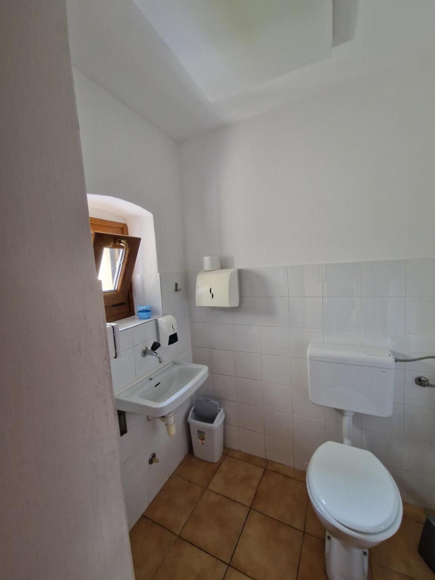 Ajdovščina Apartma In Soba Vipavski Kriz חדר תמונה