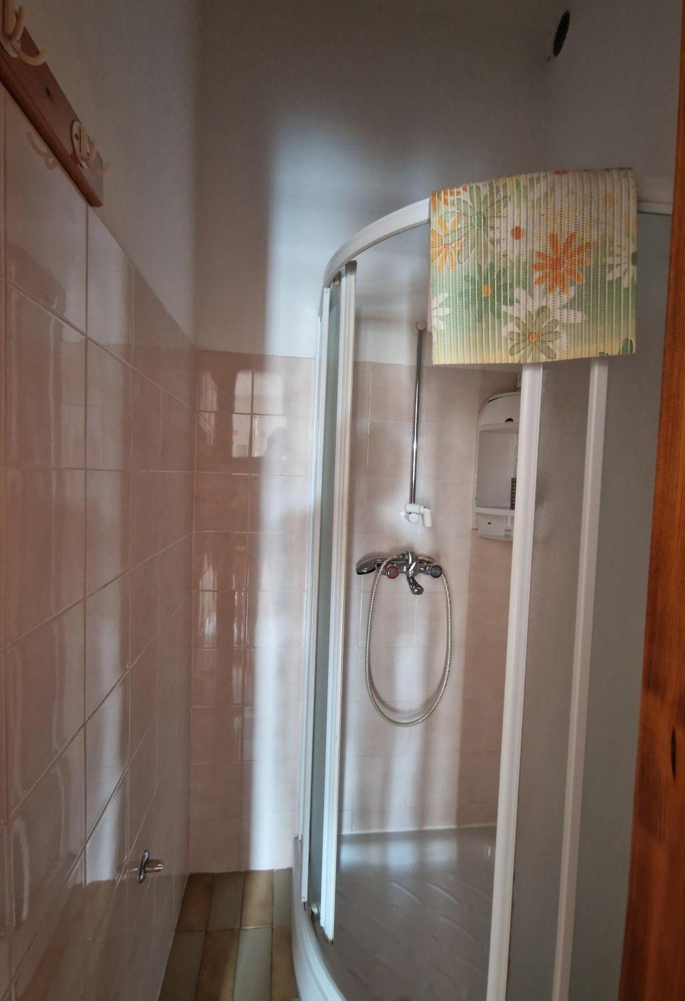 Ajdovščina Apartma In Soba Vipavski Kriz חדר תמונה