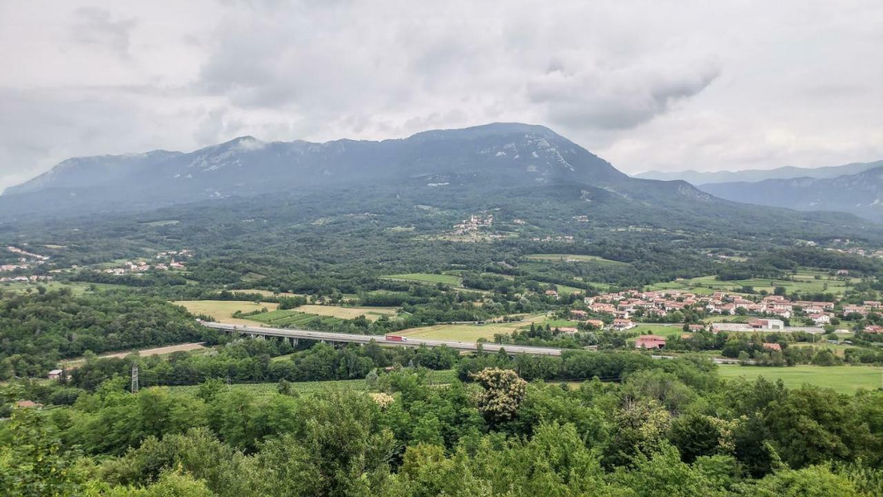 Ajdovščina Apartma In Soba Vipavski Kriz מראה חיצוני תמונה