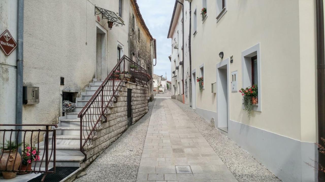 Ajdovščina Apartma In Soba Vipavski Kriz מראה חיצוני תמונה